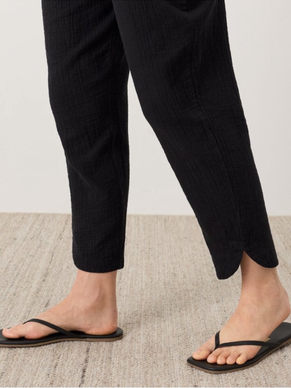 Pact Coastal Double Gauze Tapered Pull On Pant Black Lightweight Organic Cotton - Picture 6 of 9